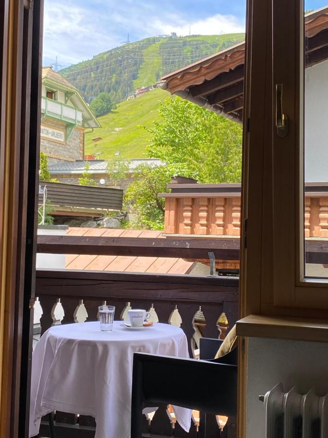 Cafe Schneider Appartments Sankt Anton am Arlberg Extérieur photo